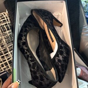 Elegant Black Patterned Women's Heels